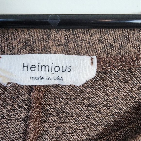 Boho Off shoulder Sweater top. - Picture 4 of 8